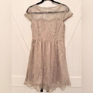 Kensie Lace Party Dress in Taupe